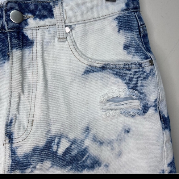 BP Blue & White Bleached Distressed Denim jean Shorts Size 30 - Picture 6 of 8